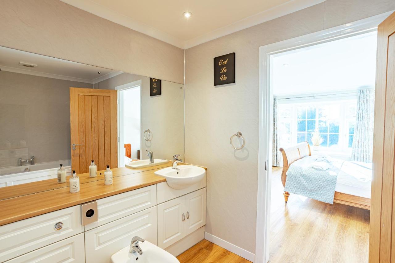 Sparrowhawk Cottage With Hot Tub Newton Stewart Eksteriør bilde
